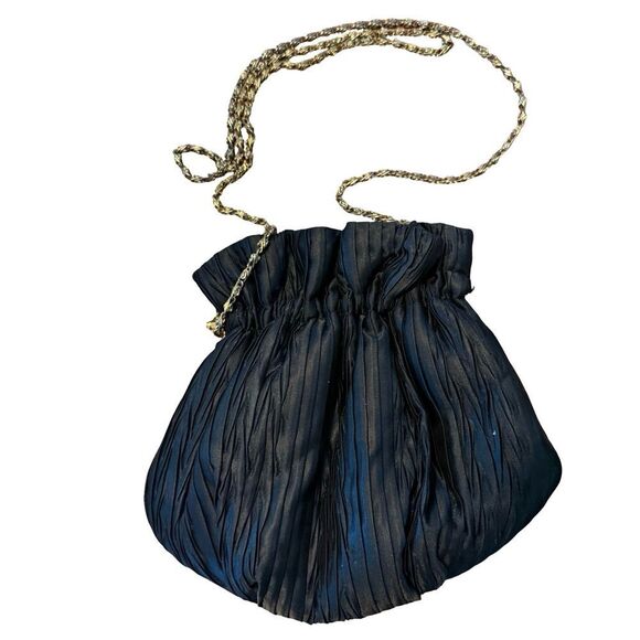 Elegant Black Silk Type Fabric Evening Bag metal closure - Picture 4 of 5